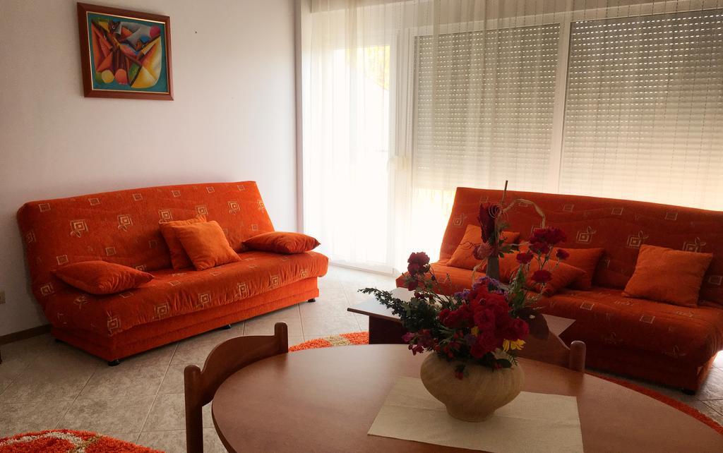 Club Topaz Apartments Neptun Ngoại thất bức ảnh