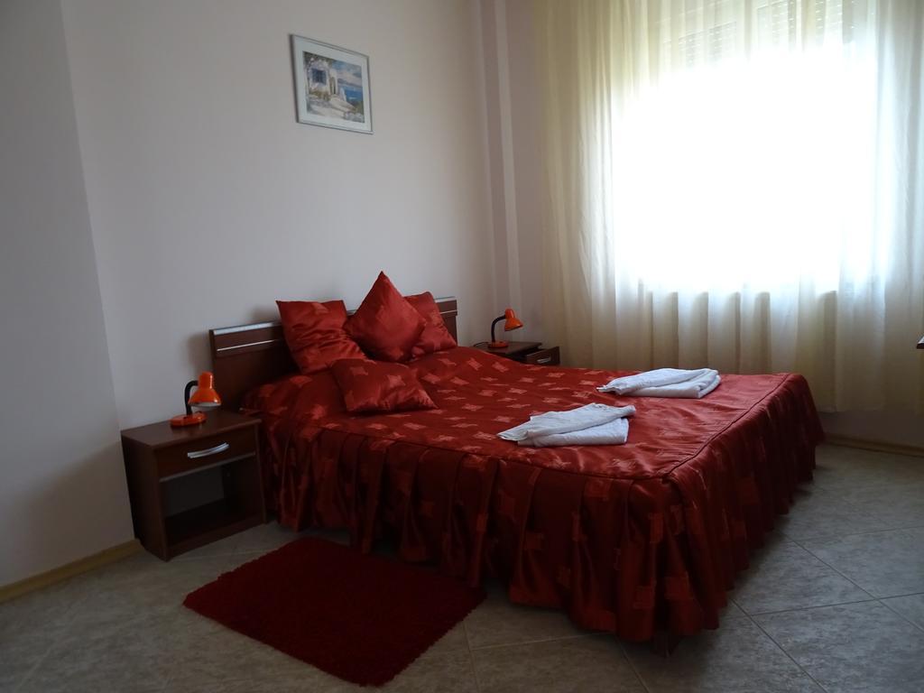 Club Topaz Apartments Neptun Ngoại thất bức ảnh