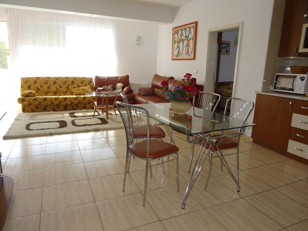 Club Topaz Apartments Neptun Ngoại thất bức ảnh