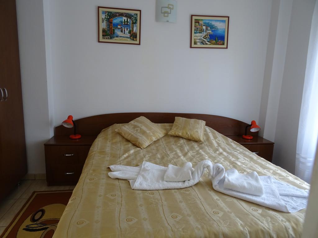 Club Topaz Apartments Neptun Ngoại thất bức ảnh