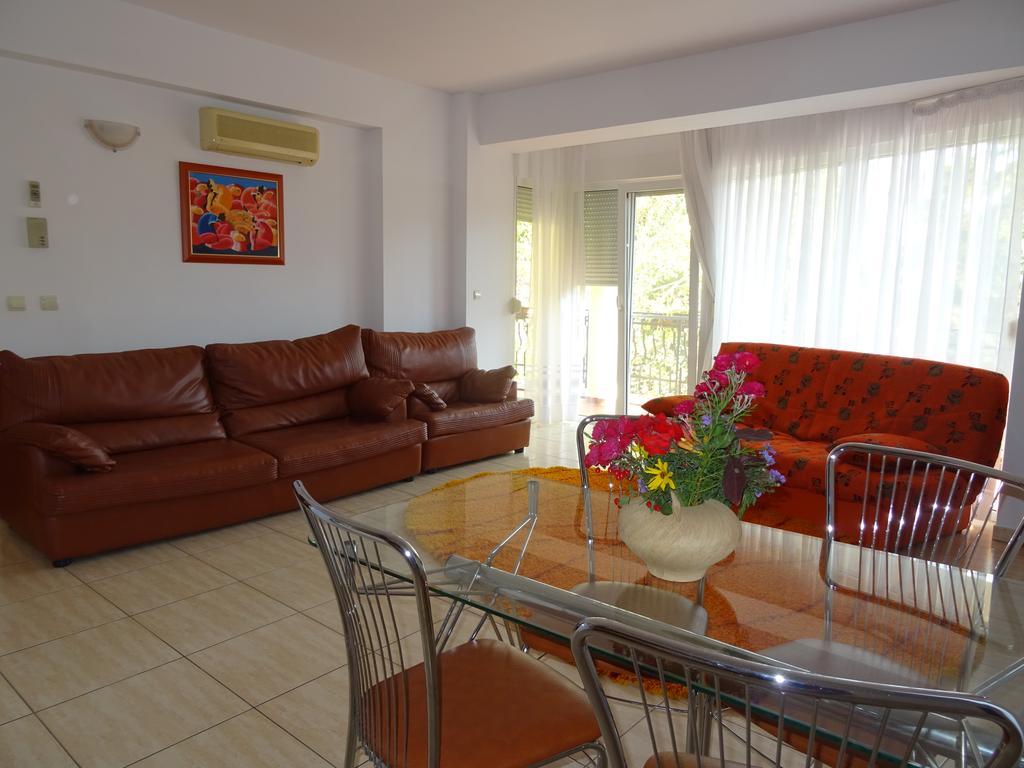 Club Topaz Apartments Neptun Ngoại thất bức ảnh