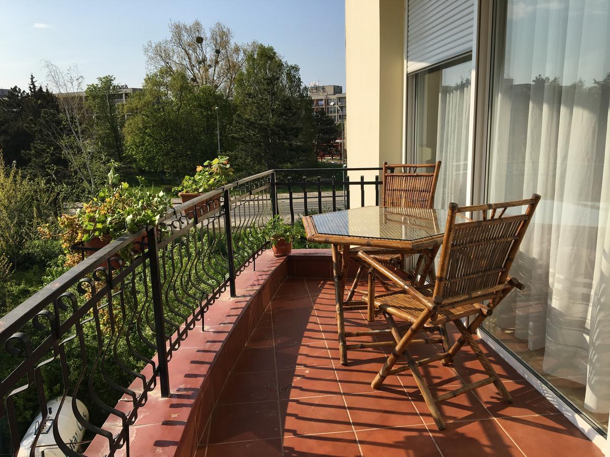 Club Topaz Apartments Neptun Ngoại thất bức ảnh